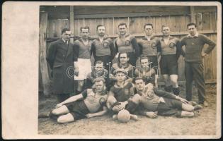 cca 1926 A budafoki focicsapatról (BMTE) készített fotó, Papp Fotóműterem által készített fotólap, pecséttel jelzett, 8,5x13,5 cm