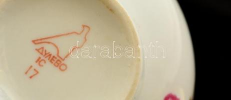 Dulevo szovjet porcelán csésze alátéttel, 2 db, jelzett, kissé kopott, d: 10 cm és 17 cm