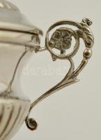 Ezüst (Ag.) cukordoboz, jelzett, m:10 cm, 13×8 cm, nettó:136 g