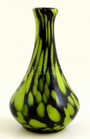 Vetreria Veneta Pramaggiore fújt üvegváza, anyagában színezett, jelzett, m: 21,5 cm