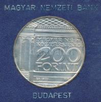 1977. 200Ft Ag "Nemzeti Múzeum" plombált, sérült plasztiktokban T:BU kis patina
Adamo EM5...