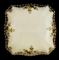 Zsolnay Sissy mintás bonbonier, kézzel festett, jelzett, hibátlan, 10,5x10,5x6 cm