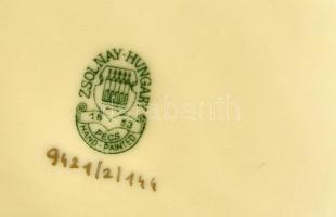 Zsolnay Sissy mintás bonbonier, kézzel festett, jelzett, hibátlan, 10,5x10,5x6 cm