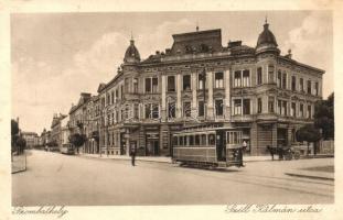 Szombathely, Széll Kálmán utca, Pauk Testvérek üzlete, fodrászat, villamosok