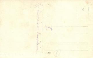 Osztrák-magyar huszár a harctéren / K.u.K. military soldiers and hussar on the field. photo