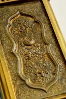 XIX. sz: Francia utazóóra. Porcelán számlappal, réz és üveg tokkal, hibátlan, működő állapotban, kul...