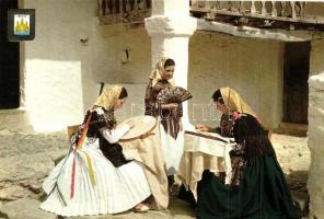 32 db modern szakmákat, foglalkozásokat ábrázoló motívumlap / 32 modern profession motive postcards