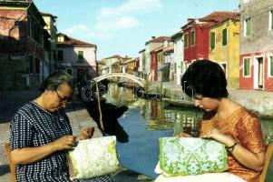 32 db modern szakmákat, foglalkozásokat ábrázoló motívumlap / 32 modern profession motive postcards