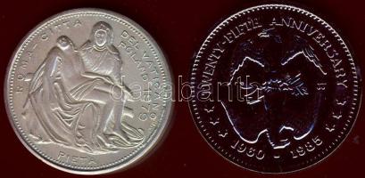 Lengyelország 1979. "II.János Pál pápa" emlékérem T:1 + USA 1985. "J.F.Kennedy" ...