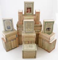 Magyar Hírmondó sorozat 50 kötete.
Bp., Magvető. Kiadói kartonált papírkötés, jó állapotban. Két du...