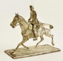 J. C. Klinkosch ezüst műhely (Bécs): Ferencz József a lovon. Ezüst kisplasztika, öntött, vésett és cizellált, jelzett, a kard rész letört, nettó:540 g 6,5×16,5 cm, m:14,5 cm, A családhoz kapcsolódó okmányokkal,fotóval (6 db). Jankovich László (1867-1940) huszár ezredes hagyatékából / Equestrian statue of Franz Joseph, Silver, hallmarked, with broken sword, with documents and photos, 540 g net.