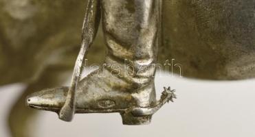 J. C. Klinkosch ezüst műhely (Bécs): Ferencz József a lovon. Ezüst kisplasztika, öntött, vésett és c...