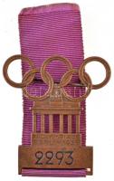 Német Harmadik Birodalom 1936. "XI. Olimpia 1936" Br jelvény, szalagon a sportág megnevezésével "Fechten (vívás)" valamint "2293" sorszámmal és "L. CHR. LAUER - NÜRNBERG-BERLIN" (42x46mm) T:1- / German Third Reich 1936. "XI. Olympiade 1936 Br badge with ribbon, with the inscription "Fechten (Fencing)", on the badge "2293" serial number and "L. CHR. LAUER - NÜRNBERG-BERLIN" makers mark (42x46mm) C:AU