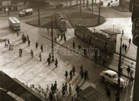 1964 Budapest, villamosok a Zalka Máté téren, 1 db szabadon felhasználható, vintage negatív, 6x6 cm