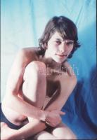 cca 1969 Czakó László (?-?) pécsi fotóművész hagyatékából szolidan erotikus felvételek, 13 db színes...