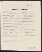 1972 Fotómodell és manöken nyilvántartásból két karton (fénykép és adatlap), 24x16,5 cm