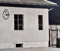 1944 Muraszombat, a Mura SE egyesületi háza, nagyméretű fotó, hátulján feliratozva, 30×40 cm / Mursk...