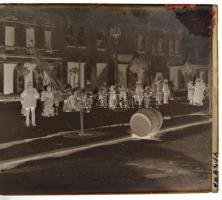 1917 Gyöngyösi tűzvész, 17 db szabadon felhasználható, vintage üveglemez negatív feliratozva, a város tűzvész utáni állapotáról, Kerny István (1879-1963) fotóművész hagyatékából, 9x12 cm