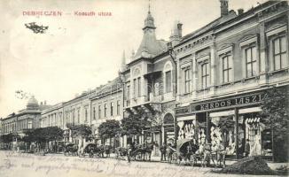 Debrecen, Kossuth utca, Kardos László kelengye üzlete, lovashintók. Thaisz Arthur kiadása