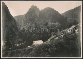 cca 1910 Brassó vidéke, Erdélyi Mór felvétele, hátulján feliratozva, 11,5×16 cm /  cca 1910 Near Braşov, vintage photo, with notes on its back, 11,5×16 cm