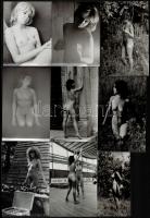 cca 1973 Szolidan erotikus fényképek tétele, 13 db vintage fotó, 12x6 cm és 9x14 cm között / 13 erotic photos