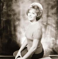 cca 1970 Tizenhárom magyar színészről készült portré felvételek, 13 db szabadon felhasználható vinta...