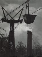 cca 1975 Gebhardt György (1910-1993) budapesti fotóművész hagyatékából D.C.M. (Dunai Cement Művek) című alkotása, feliratozott, vintage fotó, 39.5x29,5 cm