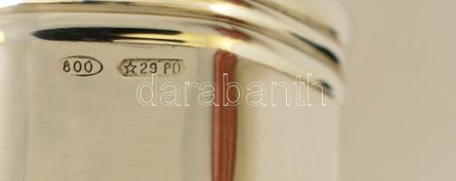 Ezüst(Ag) nyolcszögletes szalvétagyűrű, jelzett, m: 2,5 cm, 5,5x3,5 cm, nettó: 23,7 g