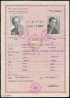 1961 A Magyar Népköztársaság fényképes útlevele magyar állampolgárságú állandó romániai lakosok részére, illetékbélyeggel