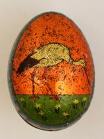 cca 1890 Fém gyermekjáték tojás, gólya ábrával. Festett fém, / cca 1890 Children toy painted metal egg. 8 cm