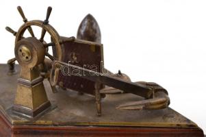 cca 1918 Viribus Unitis hajón szolgált magyar katona rézből készített emlék plasztikája. benne sziva...