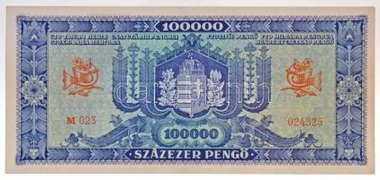 1945. 100.000P kék színű, zöld "MNB" bélyeggel, "M023 024325" T:II / Hungary 194...