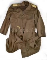 Magyar Néphadsereg 65/93M ezredesi egyenruha, összesen 4 db: zubbony, posztóköpeny, kabát, nadrág