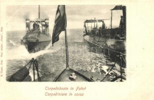 K.u.K. Kriegsmarine Torpedoboote in Fahrt / Torpedórombolók Osztrák-Magyar zászló alatt / Torpediniere in corsa / Torpedo boats under Austro-Hungarian flag. M. Clapis, Pola (EK)