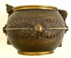 XIX. sz. Asztali óra Paris B8H jelzéssel, bronz oroszlán és medve figurákkal. Nem működik / XIX. sz....