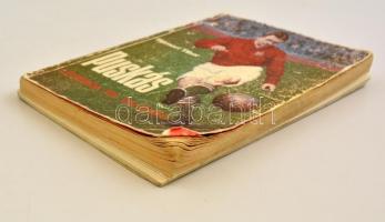 Hámori Tibor: Puskás. Legenda és valóság c. könyve érdekes dedikációkkal: 
"Barátod Szusza Fer...