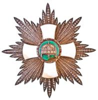 1943. A Magyar Szent Korona-rend Nagykeresztjének csillaga zománcozott, jelzetlen Ag csillag, függőleges tűvel (90mm) T:2,2- javított zománc, zománchiány, a kereszt enyhén mozog, csillag néhány ága hajlott végű /  Hungary 1943. Order of the Hungarian Holy Crown, Star of the Grand Cross enamelled, unmarked Ag star with vertical pin (90mm) C:XF,VF repaired enamel, some enamel missing, the cross is slightly loose, some points of the star are bent NMK 452.