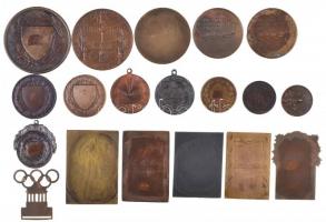 19db-os díj- és sportérem gyűjtemény Kaposi (Kunst) Gyula (1903-1991) tornász, olimpikon és testneve...