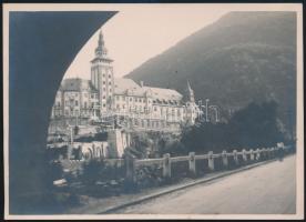 cca 1930-1940 Lillafüred, kilátás a szállóra, 13x18 cm