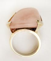 Ezüst(Ag) gyűrű, perui rózsakvarc díszítéssel, jelzett (mesterjeggyel), méret: 60, bruttó: 27,1 g