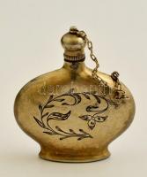 Orosz ezüst(Ag) parfümtartó szelence, virágmintás díszítéssel, jelzett, bruttó: 17,2 g