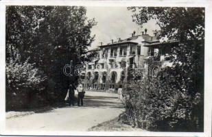 Balatonkenese, Székesfővárosi Alkalmazottak Segítőlapja, Nagyszálló