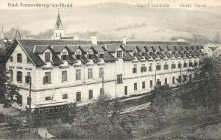 Trencsénteplic-fürdő, Bad Trencianske Teplice - 2 db régi városképes lap: Garni-szálloda, villamos / 2 pre-1945 town-view postcards: hotel, tram