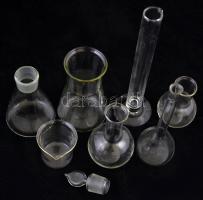Laboratóriumi üvegek, hibátlanok, összesen: 7 db, m: 6-17 cm