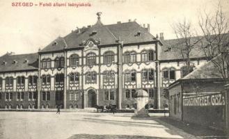 Szeged, Felső állami leányiskola, Vízgyógyintézet, gőzfürdő. Grünwald Hermann kiadása (ázott / wet damage)