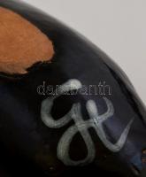 Gorka Lívia (1925-2011): Fekete-sárga csíkos tálka, festett, mázas kerámia, jelzett (Iparművészeti V...