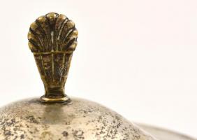 Díszes alpakka bonbonier, jelzett, üveg betéttel, ezüstözött fedéllel, d: 10 cm