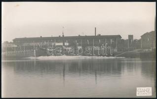 1934 A Budapest tengerjáró hajó vízre bocsájtása. Újpest, Ganz gyár. Eredeti fotó 21x14 cm