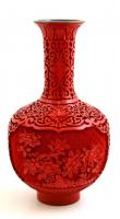 Kínai vörös lakkfaragásos zománcozott réz váza, jelzés nélkül, m: 25,5 cm