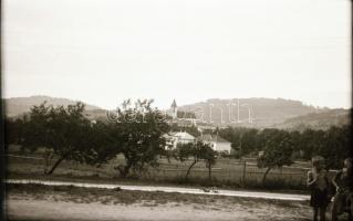 cca 1920-1940 Kirándulások Ausztriában és Lengyelországban, fotónegatívok, 46+3 db, 6x9 cm